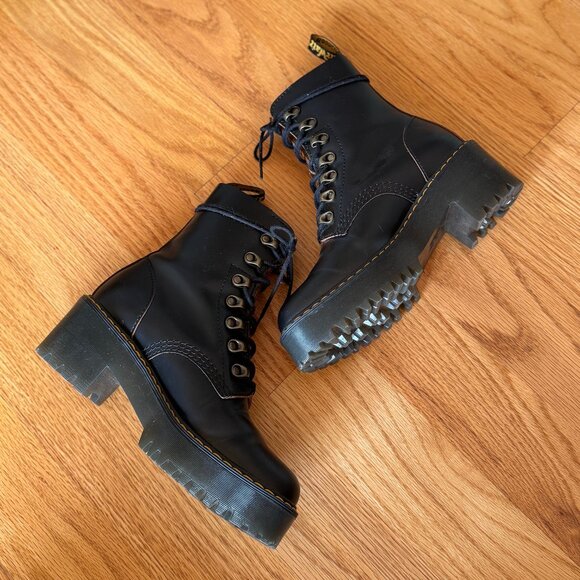 Dr. Martens Women's Leona Leather Heeled Boot (US 6) - Picture 2 of 4